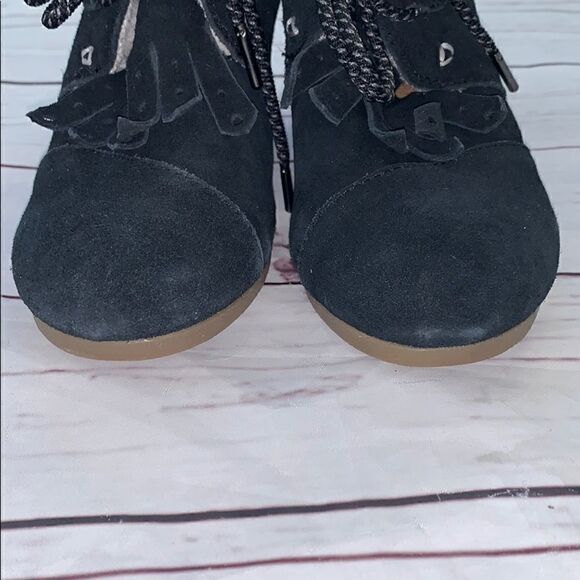 Toms Black Kiltie Fringe Wedge Booties - Picture 2 of 13